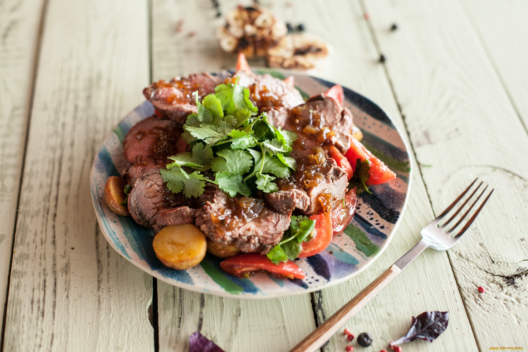 Обои Еда Мясные блюда, обои для рабочего стола, фотографии еда, мясные  блюда, зелень, жареное, кусочки, мясо Обои для рабочего стола, скачать обои  картинки заставки на рабочий стол.